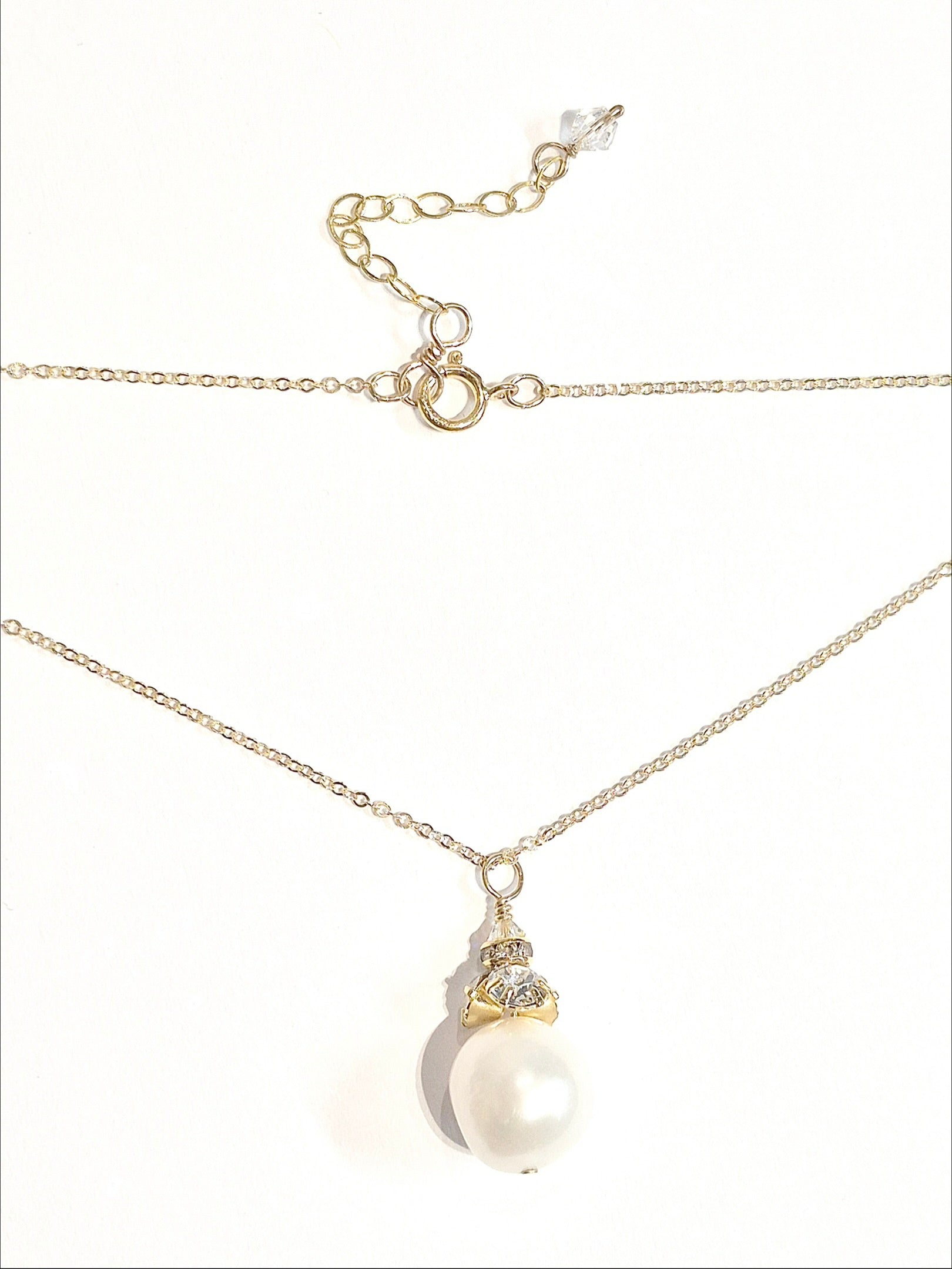 Melissa Baroque Pearl Drop necklace