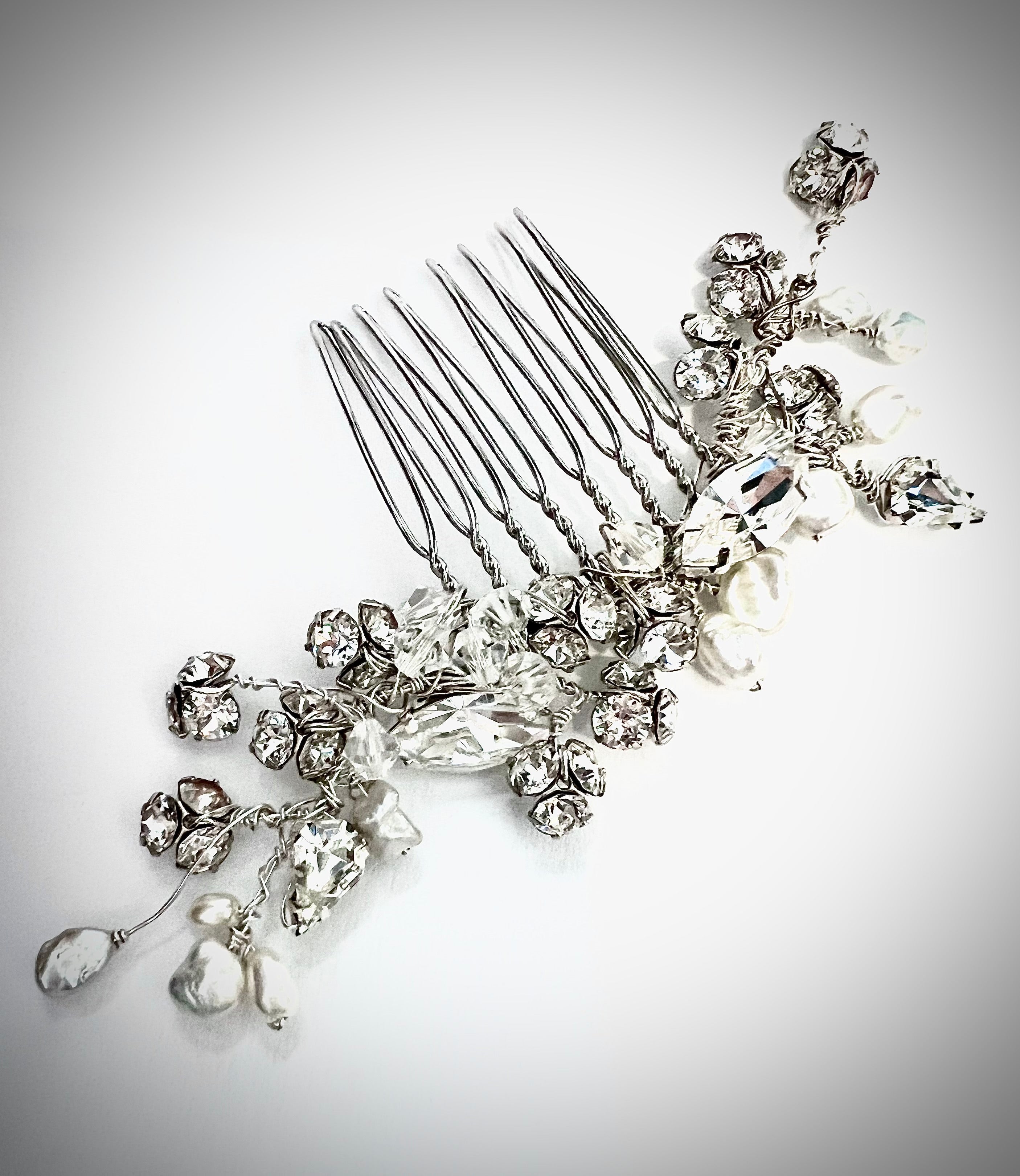 The Aida Vine Hair Comb